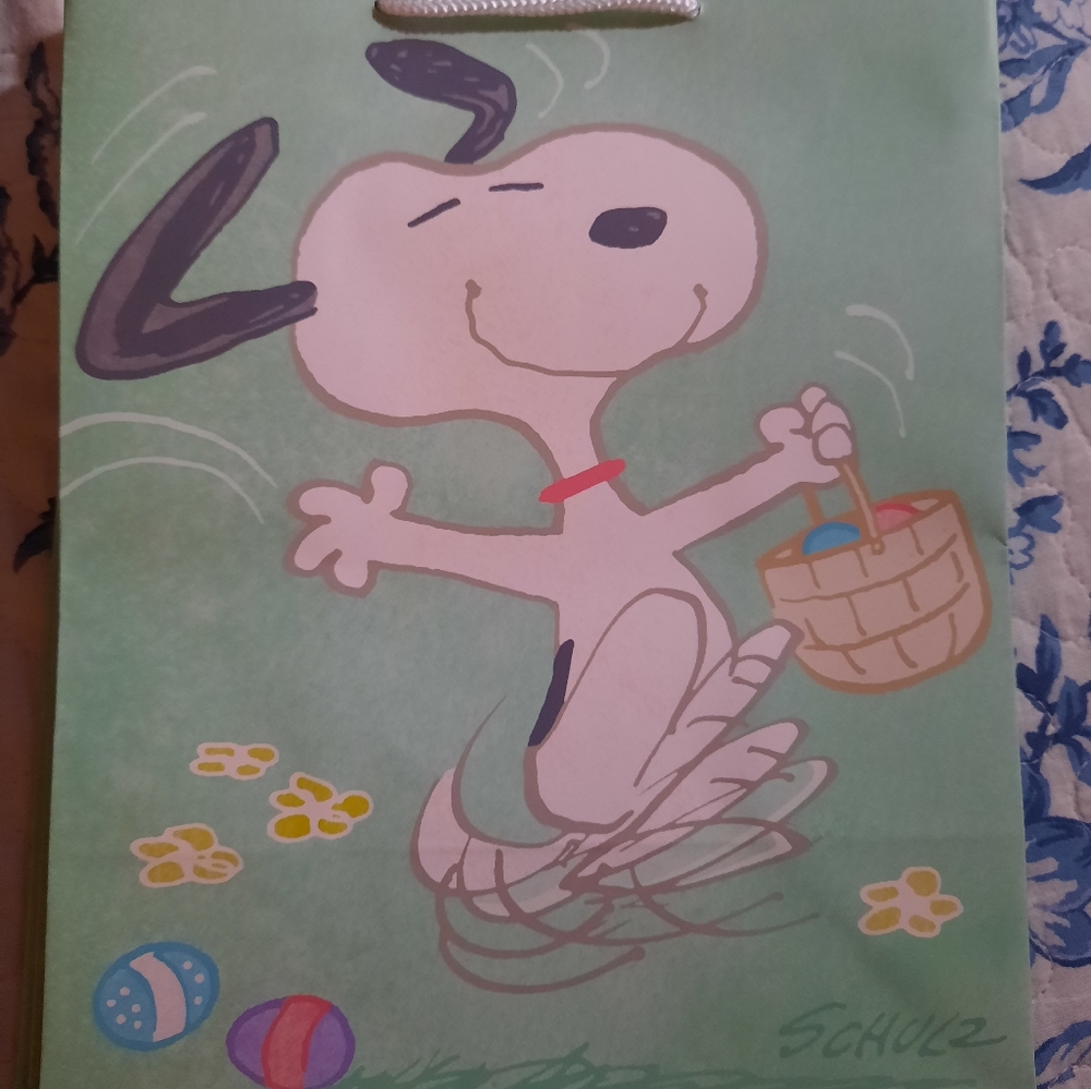 Hallmark Peanuts Easter Snoopy Gift Bags x3 NEW